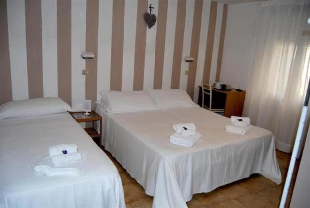 Hotel Abay Rimini Exterior foto